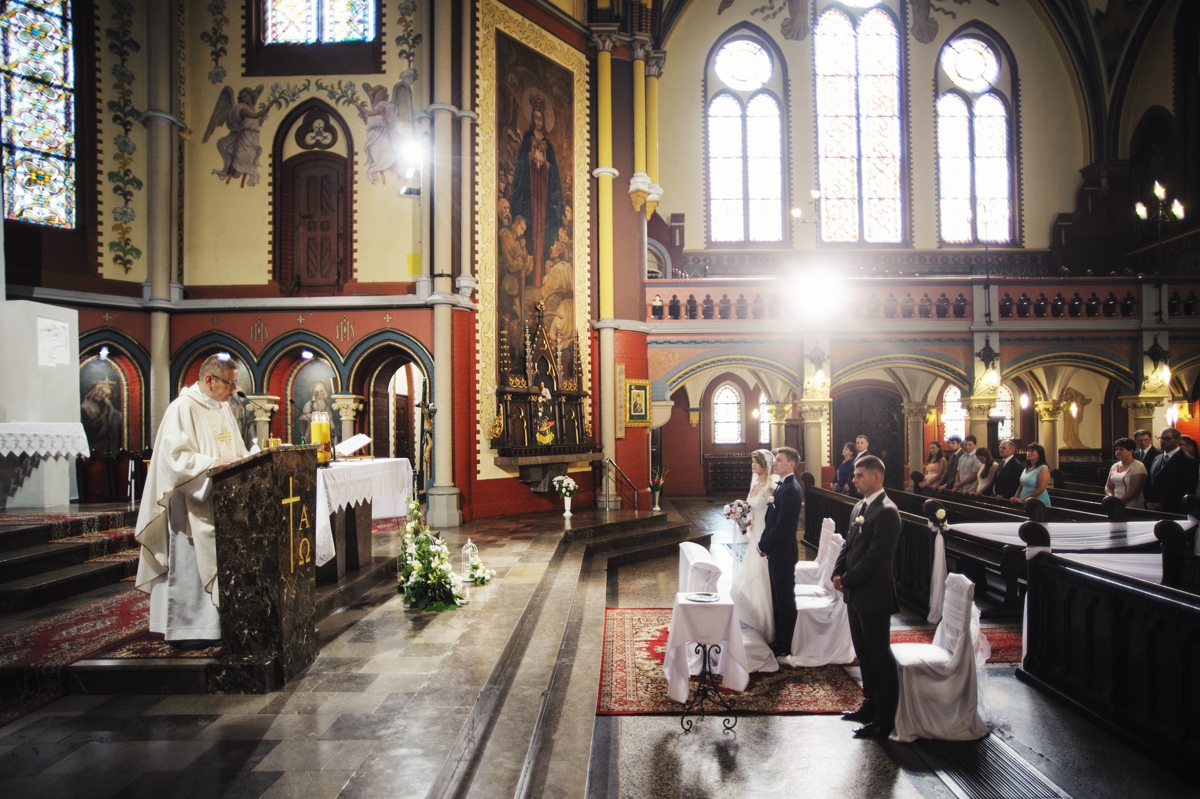 kościół garnizonowy św Katarzyny Fotograf ślubny Toruń, fotograf wesele, zdjęcia ślubne